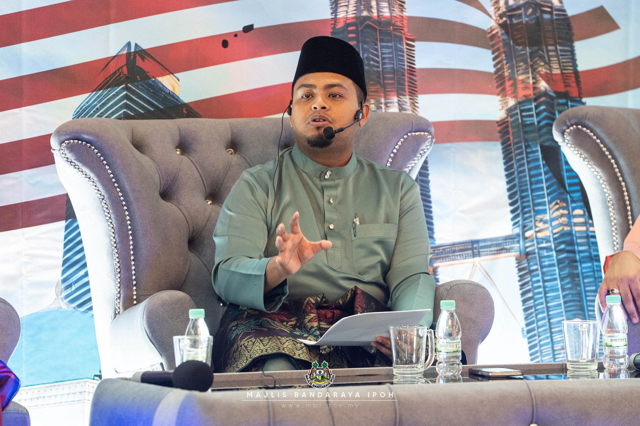 537100191 1155835613235624 83069152091592924 N