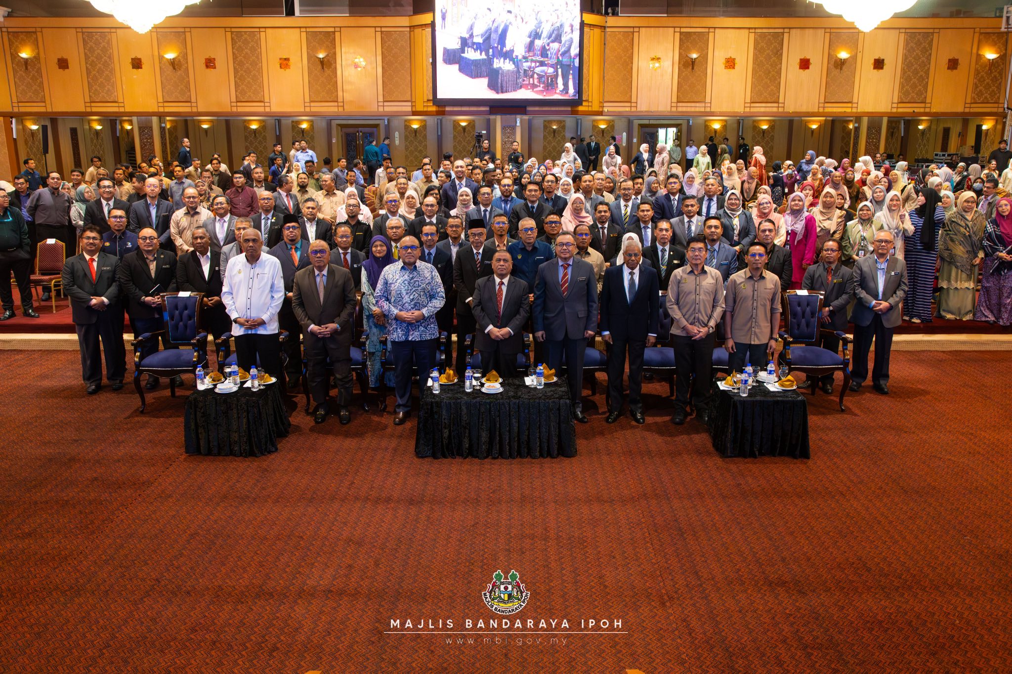 610842201 1264616979024153 8571831672459592045 N